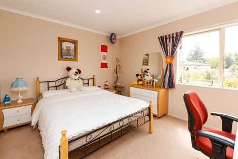 Photo of property in 9 Balmoral Drive, Terrace End, Palmerston North, 4410