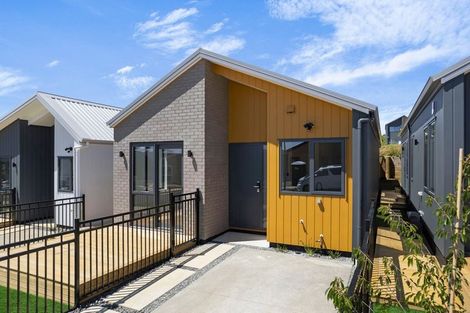 Photo of property in 10 Taukahiwi Road, Pukekohe, 2120