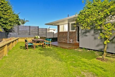 Photo of property in 13 Brigantine Drive, Beach Haven, Auckland, 0626