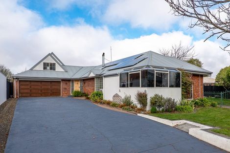 Photo of property in 22 Millcroft Place, Parklands, Christchurch, 8083