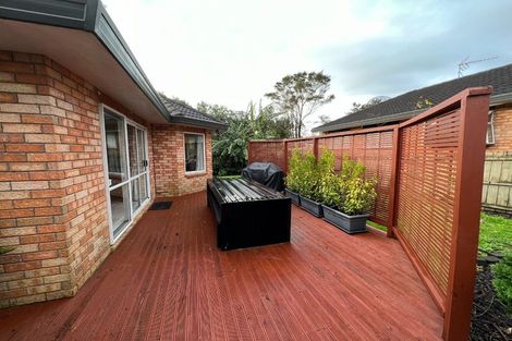 Photo of property in 102b Wharf Road, Te Atatu Peninsula, Auckland, 0610