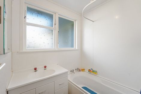 Photo of property in 14 Tavistock Street, Westown, New Plymouth, 4310