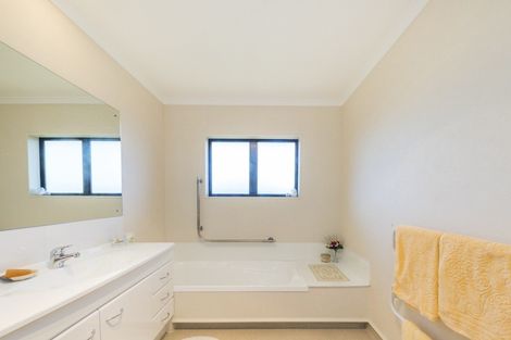 Photo of property in 4 Jono Court, Feilding, 4702