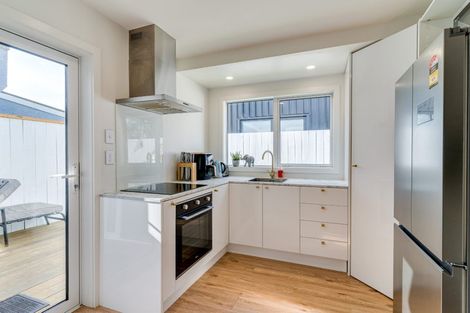 Photo of property in 8 Cashel Street, South Dunedin, Dunedin, 9012