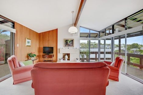 Photo of property in 57 Parr Terrace, Castor Bay, Auckland, 0620