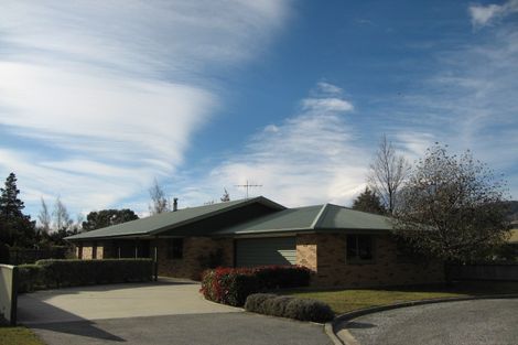 Photo of property in 16 Clare Place, Cromwell, 9310