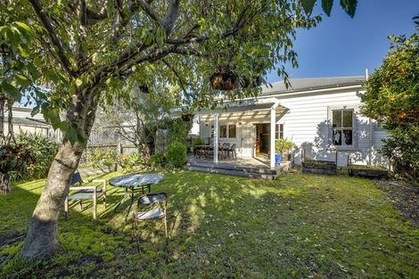 Photo of property in 16 Owen Street, Napier South, Napier, 4110