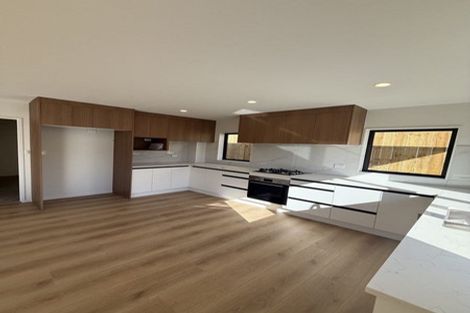 Photo of property in 44d Orams Road, Hillpark, Auckland, 2102