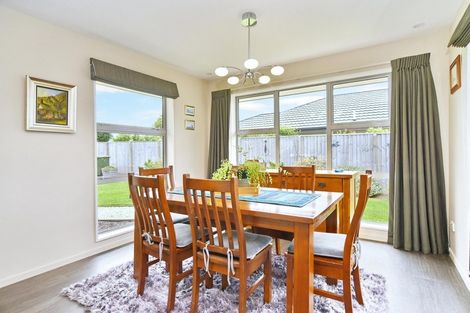 Photo of property in 27 Carmichael Street, Rangiora, 7400
