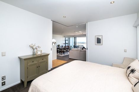 Photo of property in 305/7 Humber Street, Pandora, Napier, 4110