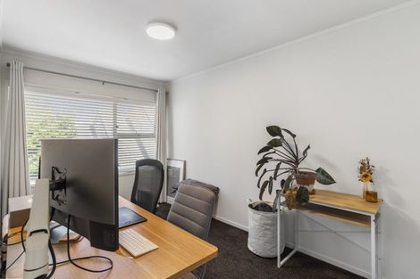 Photo of property in 9/14 Seaview Terrace, Mount Albert, Auckland, 1025