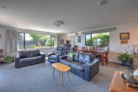 Photo of property in 66 Hunter Street, Edendale, 9825