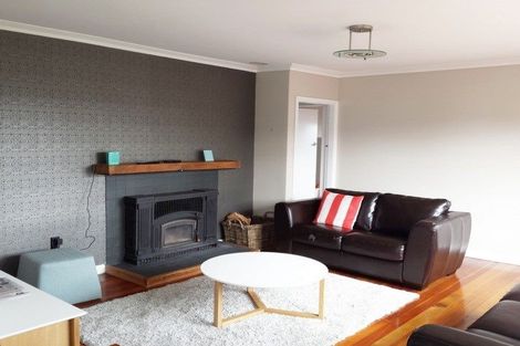 Photo of property in 6 Rarawa Place, Vogeltown, New Plymouth, 4310