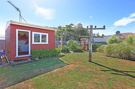 Photo of property in 8 Kerry Place, Papakura, 2110