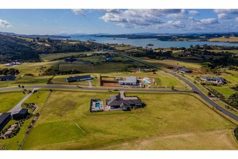 Photo of property in 1 Fernbird Grove, Kerikeri, 0294