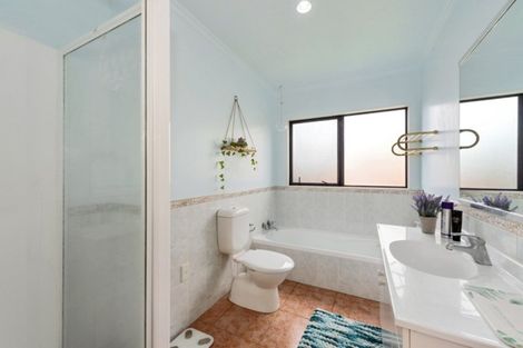 Photo of property in 47 Nielsen Gardens, Rototuna, Hamilton, 3210