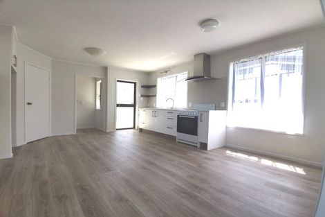 Photo of property in 1/23 Heron Place, Pakuranga Heights, Auckland, 2010