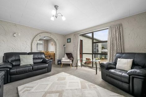 Photo of property in 7 Kowhai Avenue, Ebdentown, Upper Hutt, 5018