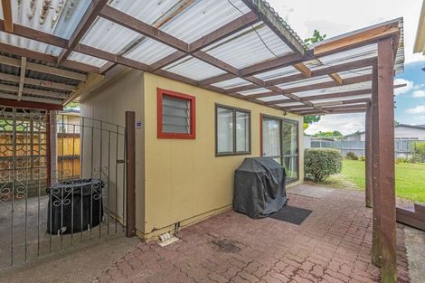 Photo of property in 24 Snowdon Avenue, Terrace End, Palmerston North, 4410