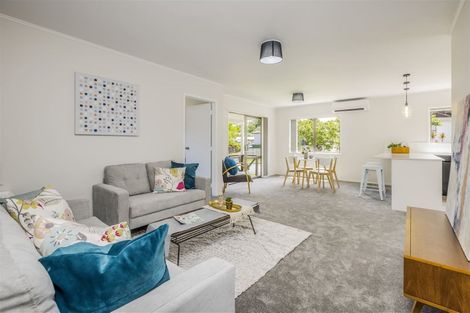 Photo of property in 45 Bellfield Road, Opaheke, Papakura, 2113