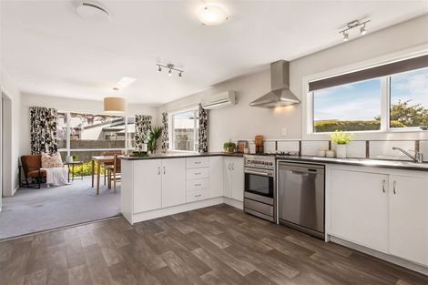 Photo of property in 16 Cam Place, Harewood, Christchurch, 8051