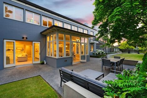 Photo of property in 63 Hinau Street, Fendalton, Christchurch, 8041