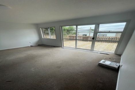 Photo of property in 2/109 Pigeon Mountain Road, Half Moon Bay, Auckland, 2012