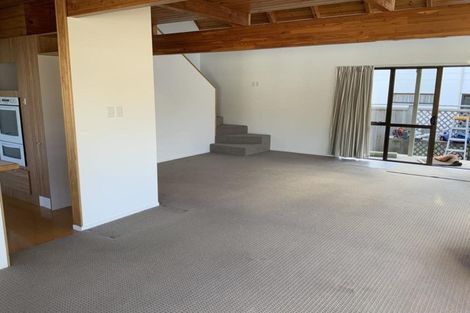 Photo of property in 132 Karewa Parade, Papamoa Beach, Papamoa, 3118