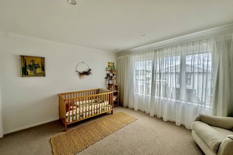 Photo of property in 19 Kukuwai Avenue, Red Beach, 0932