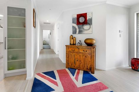 Photo of property in 2g Country Club Lane, Waiuku, 2123