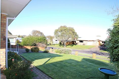 Photo of property in 6 Guernsey Place, Grandview Heights, Hamilton, 3200