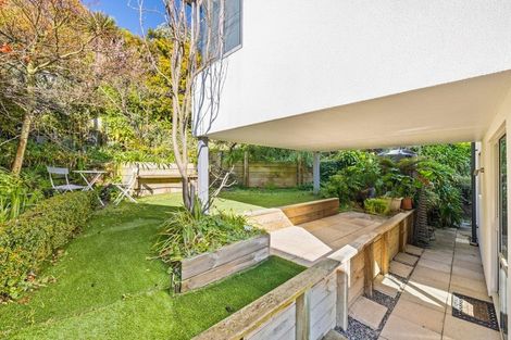 Photo of property in 6 Mccormacks Bay Road, Mount Pleasant, Christchurch, 8081