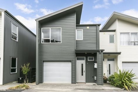 Photo of property in 12/3 Severn Street, Island Bay, Wellington, 6023