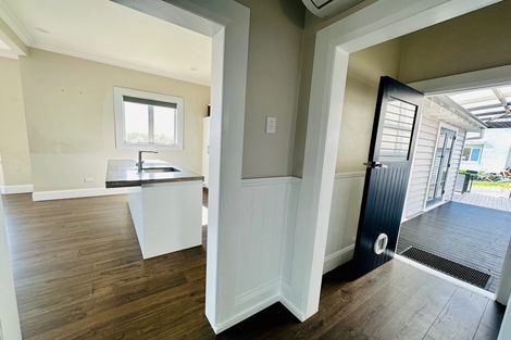 Photo of property in 2 Armstrong Street, Balclutha, 9230