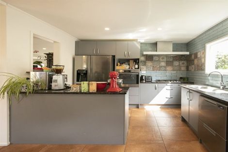 Photo of property in 1021 Old North Road, Waimauku, 0882