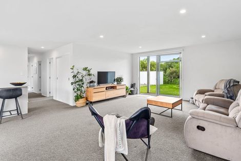 Photo of property in 45 Laly Haddon Place, Matakana, Warkworth, 0985
