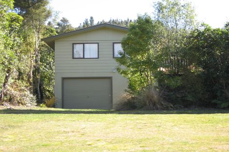 Photo of property in 9 Kaiuru Avenue, Pukawa Bay, Turangi, 3381