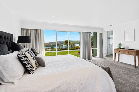 Photo of property in 5 Compass Way, Whitby, Porirua, 5024