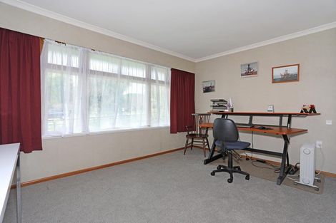 Photo of property in 38 Milne Street, Hunterville, 4730