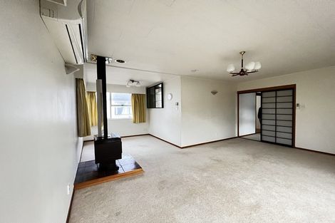 Photo of property in 29 Knightsbridge Drive, Forrest Hill, Auckland, 0620