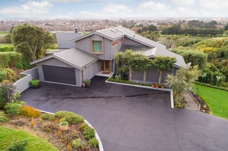 Photo of property in 45 The Strand, Fitzherbert, Palmerston North, 4410