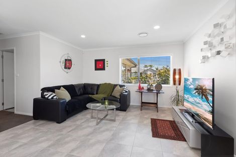 Photo of property in 10 Montia Close, Papamoa Beach, Papamoa, 3118