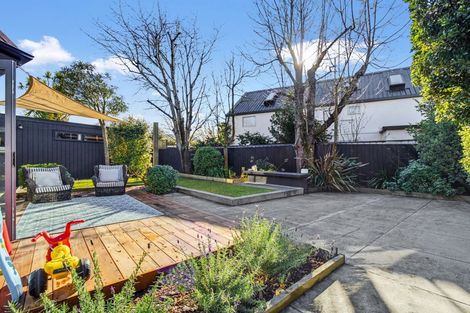 Photo of property in 2/280 Memorial Avenue, Burnside, Christchurch, 8053