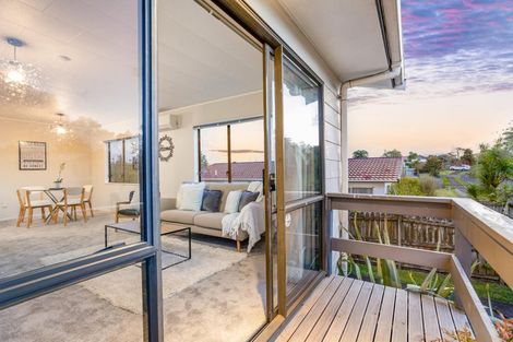 Photo of property in 11 Mona Vale, West Harbour, Auckland, 0618