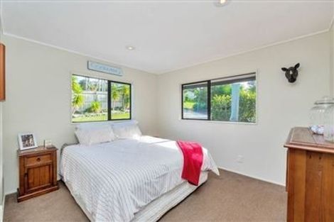 Photo of property in 62 Nigel Road, Browns Bay, Auckland, 0630