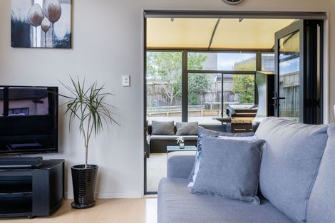 Photo of property in 22 Pyrite Street, Westgate, Auckland, 0614