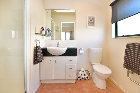 Photo of property in 15 Tates Court, Gulf Harbour, Whangaparaoa, 0930