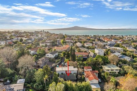 Photo of property in 19a Piccadilly Place, Kohimarama, Auckland, 1071