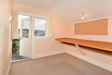 Photo of property in 217 Bay View Road, Saint Clair, Dunedin, 9012