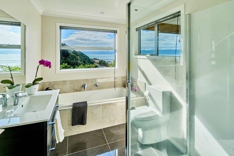 Photo of property in 10 Hervey Way, Kaiwharawhara, Wellington, 6035